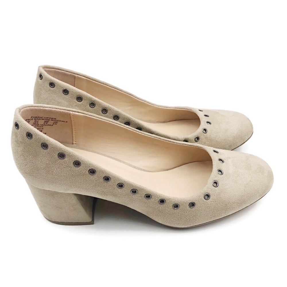 SIMPLY STYLED GISELLE SUEDE BLOCK STYLE HEELS.
